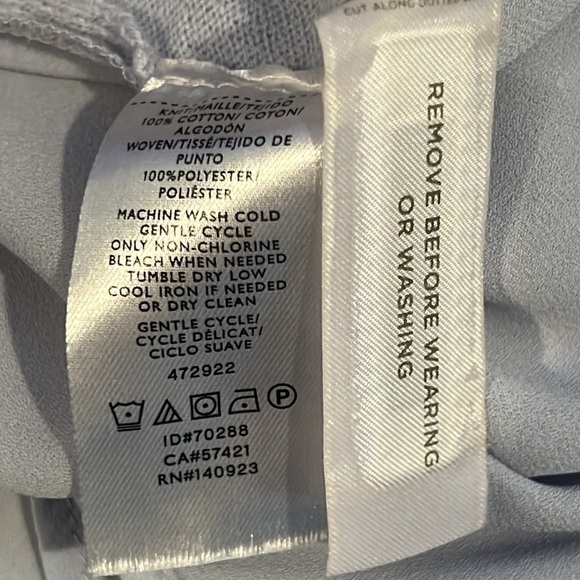 Loft Woman’s Light Purple Ruffled Sleeve Top Size Small - Picture 7 of 7